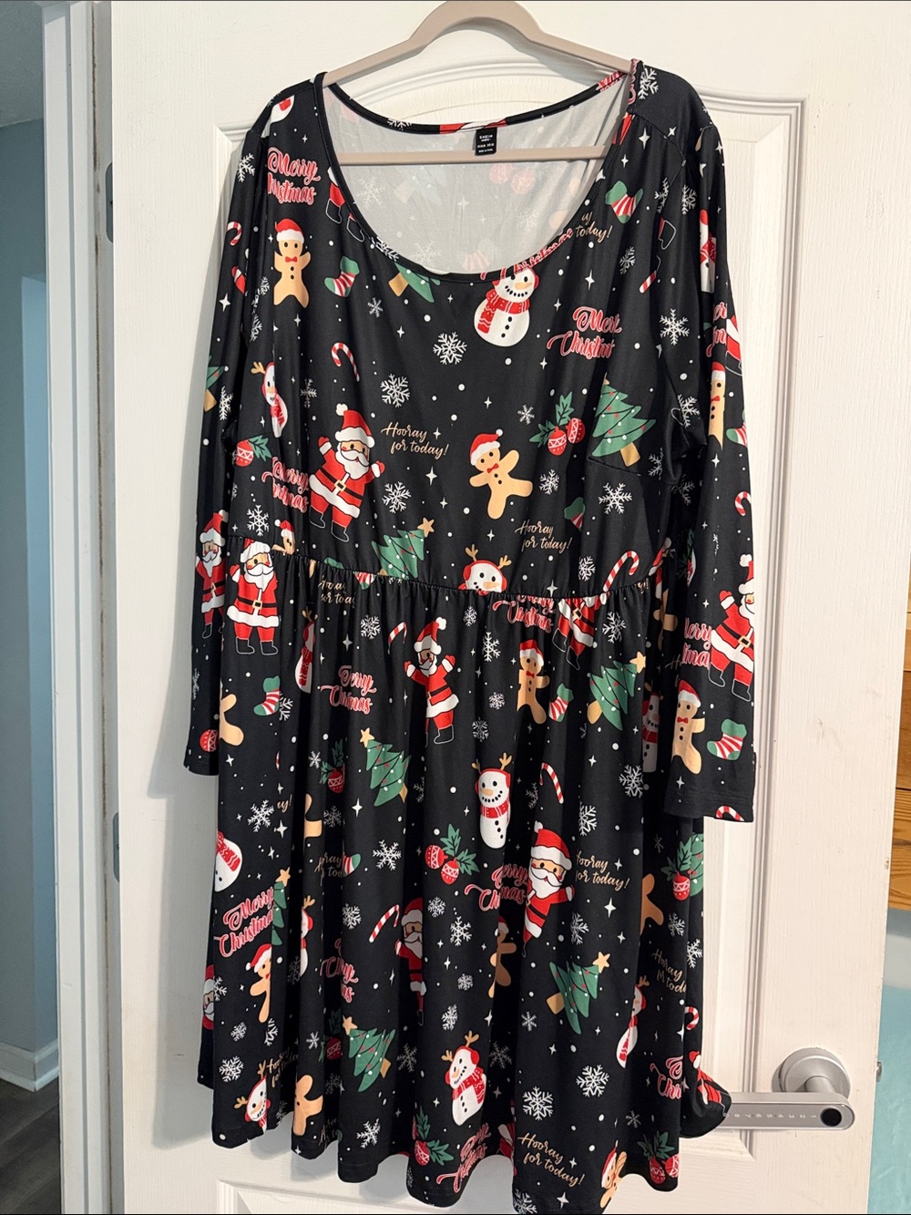 SHEIN Black Holiday Character Print Midi Dress